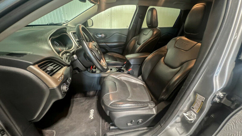 JEEP CHEROKEE