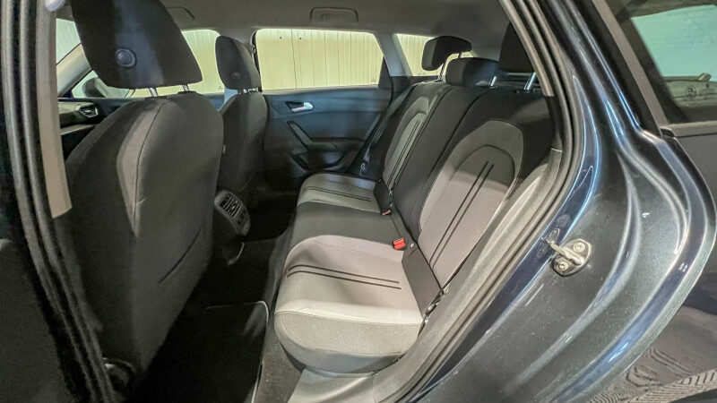 SEAT LEON ST