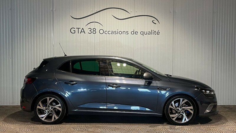 RENAULT MEGANE IV