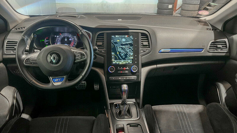 RENAULT MEGANE IV