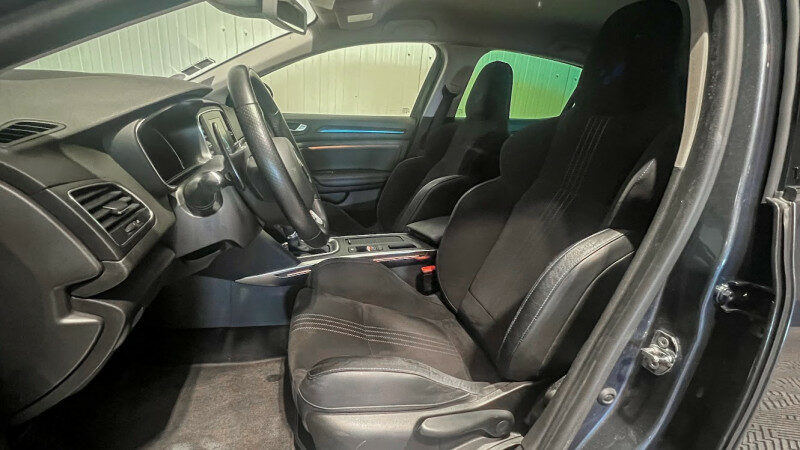RENAULT MEGANE IV