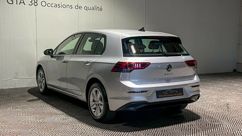 VOLKSWAGEN GOLF VIII