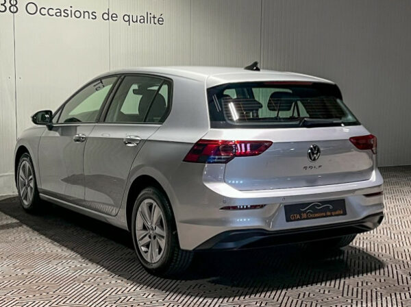 VOLKSWAGEN GOLF VIII