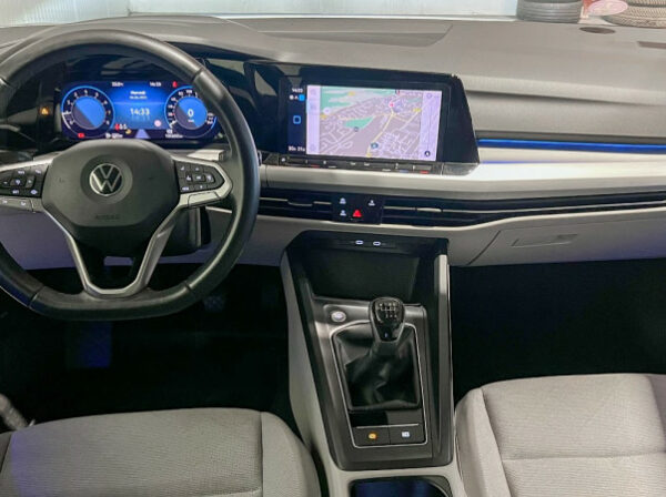 VOLKSWAGEN GOLF VIII