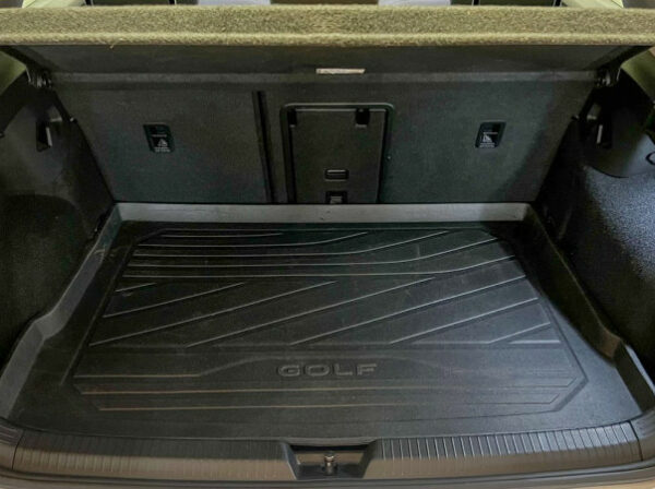VOLKSWAGEN GOLF VIII