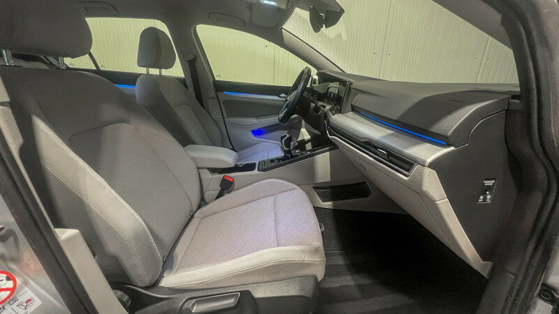 VOLKSWAGEN GOLF VIII