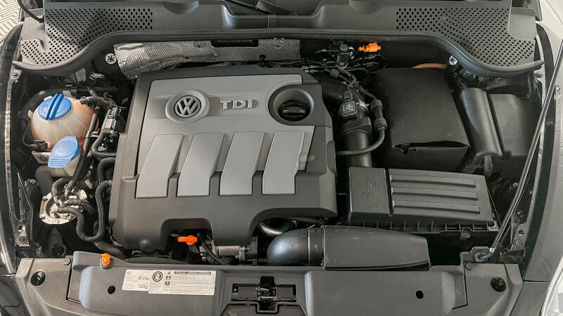 VOLKSWAGEN COCCINELLE CABRIOLET