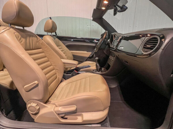 VOLKSWAGEN COCCINELLE CABRIOLET