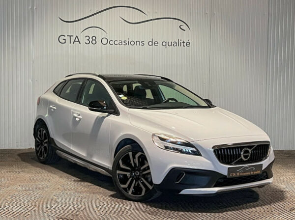 VOLVO V40 CROSS COUNTRY