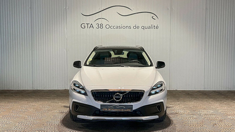 VOLVO V40 CROSS COUNTRY