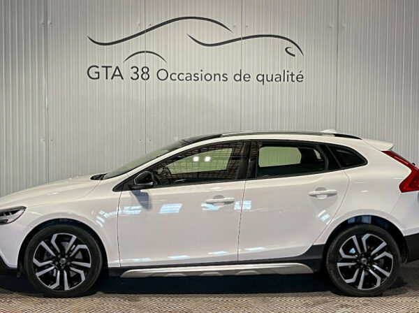 VOLVO V40 CROSS COUNTRY