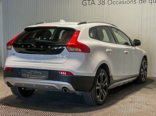 VOLVO V40 CROSS COUNTRY