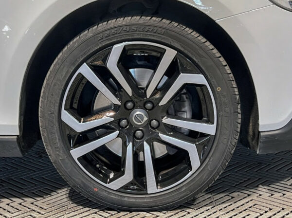 VOLVO V40 CROSS COUNTRY