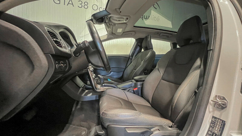 VOLVO V40 CROSS COUNTRY