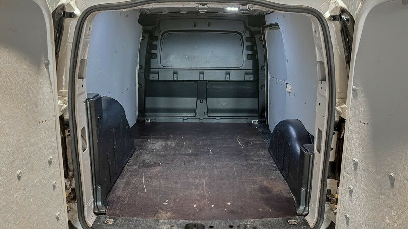 VOLKSWAGEN CADDY CARGO