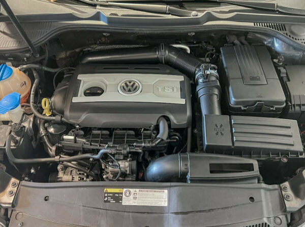 VOLKSWAGEN GOLF VI CABRIOLET