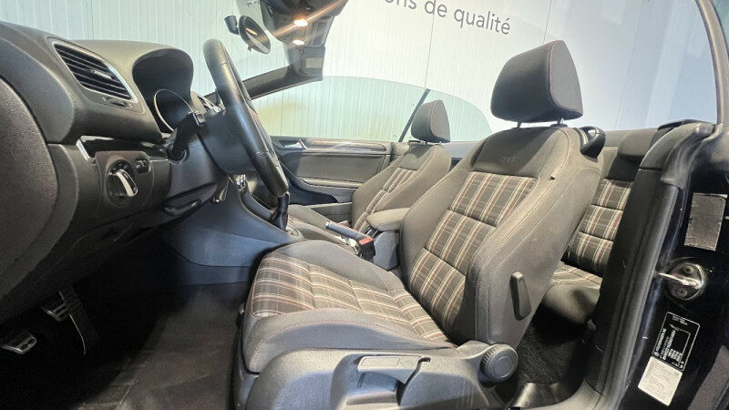 VOLKSWAGEN GOLF VI CABRIOLET
