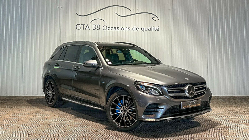 MERCEDES GLC