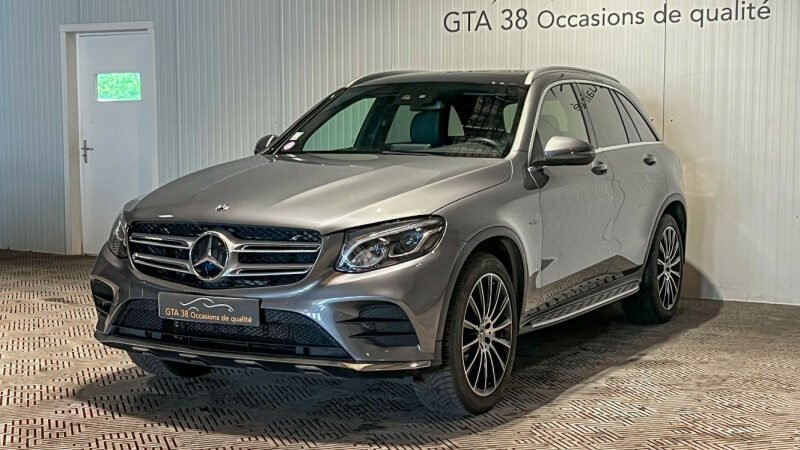 MERCEDES GLC
