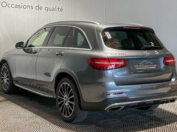 MERCEDES GLC