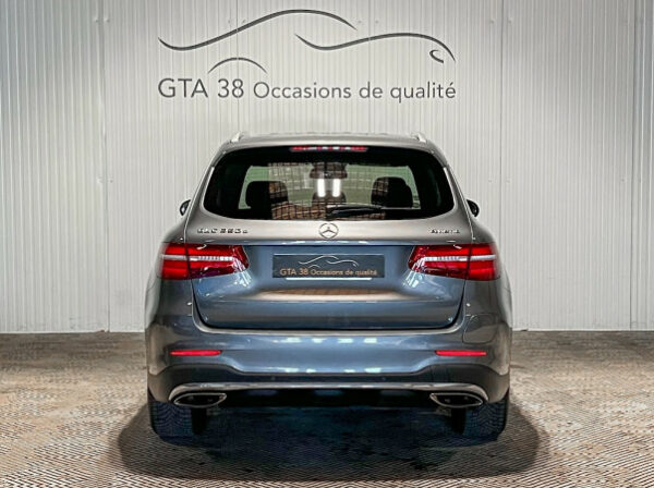 MERCEDES GLC