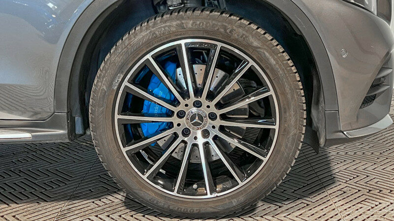 MERCEDES GLC