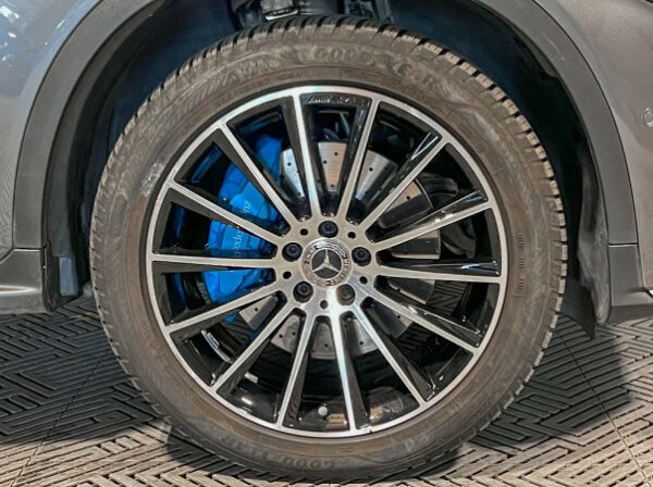 MERCEDES GLC