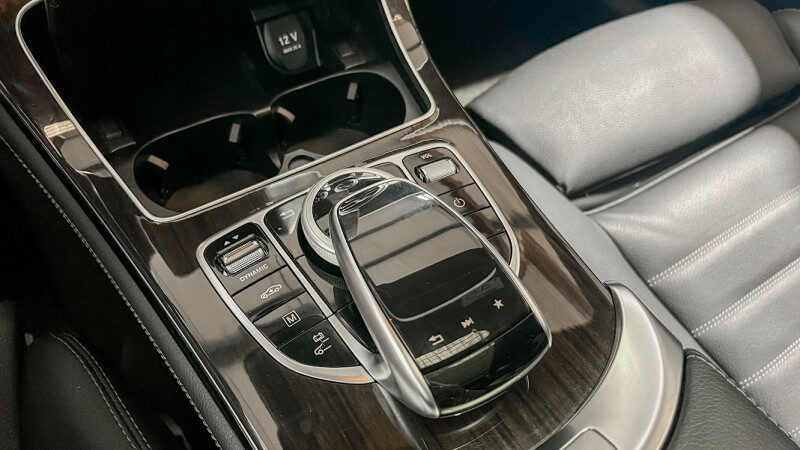 MERCEDES GLC