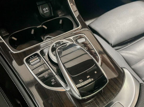 MERCEDES GLC