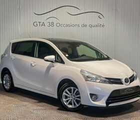 TOYOTA VERSO