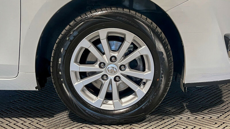 TOYOTA VERSO