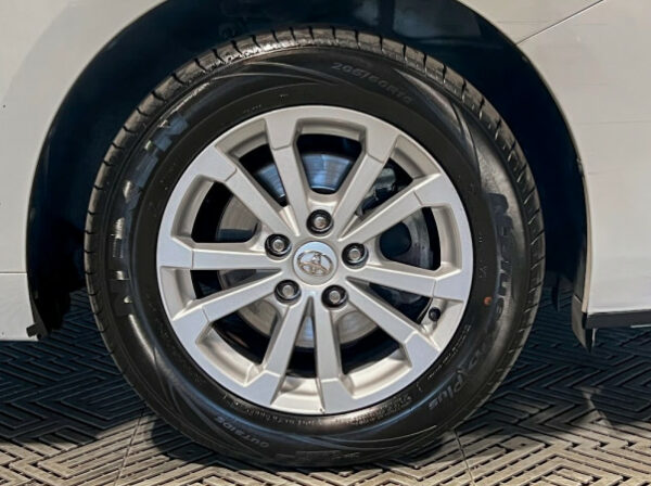 TOYOTA VERSO
