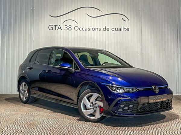 VOLKSWAGEN GOLF VIII