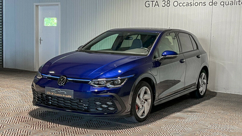 VOLKSWAGEN GOLF VIII