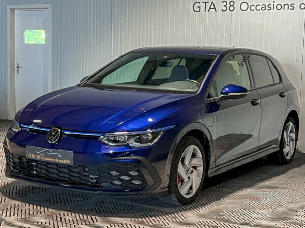 VOLKSWAGEN GOLF VIII