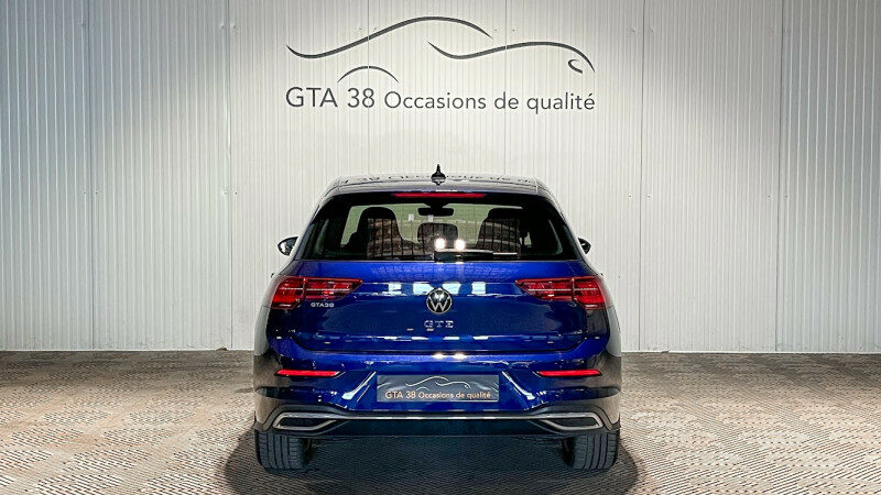 VOLKSWAGEN GOLF VIII