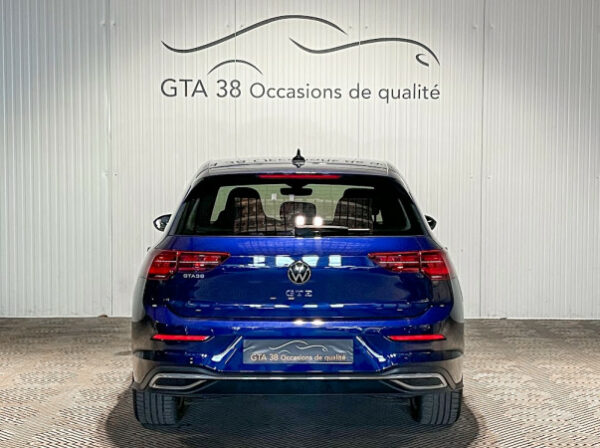 VOLKSWAGEN GOLF VIII