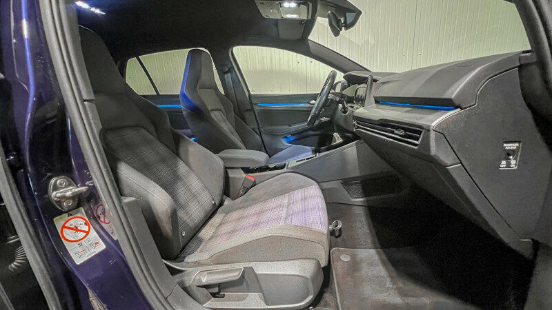 VOLKSWAGEN GOLF VIII