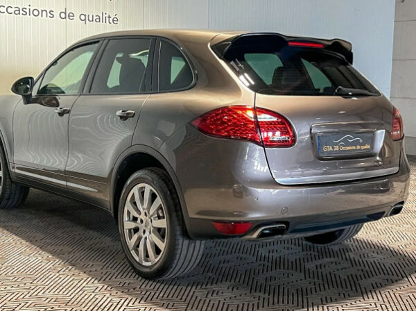 PORSCHE CAYENNE