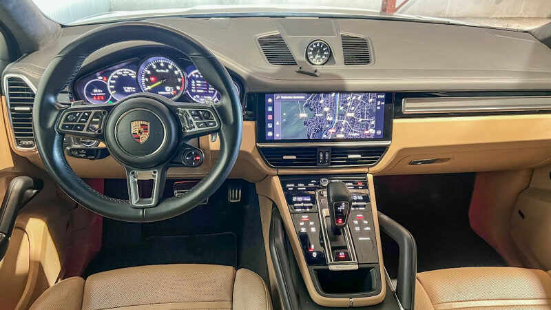 PORSCHE CAYENNE