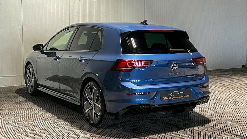 VOLKSWAGEN GOLF VIII