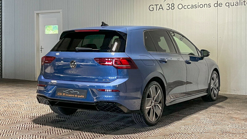 VOLKSWAGEN GOLF VIII