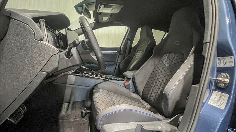 VOLKSWAGEN GOLF VIII