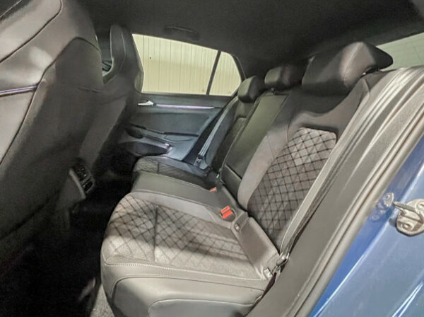 VOLKSWAGEN GOLF VIII