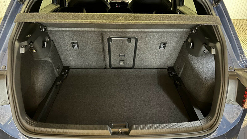 VOLKSWAGEN GOLF VIII