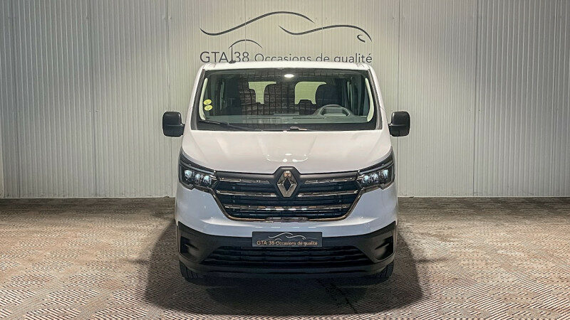 RENAULT TRAFIC III COMBI