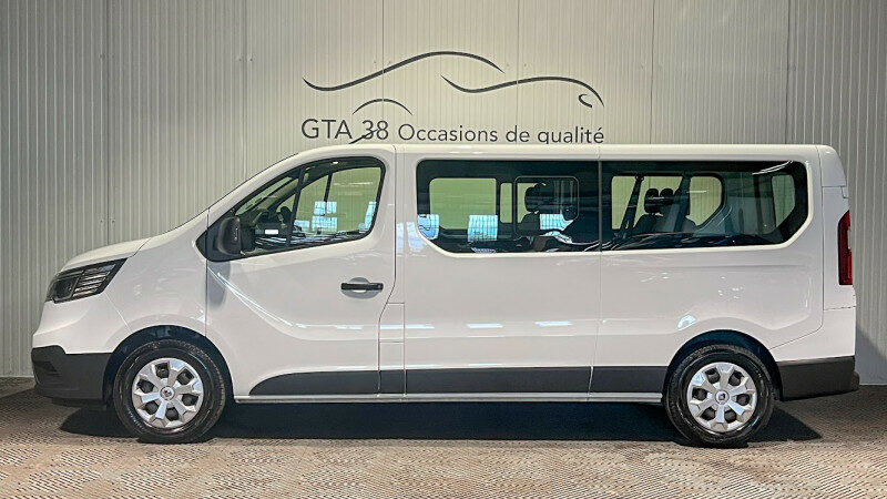 RENAULT TRAFIC III COMBI