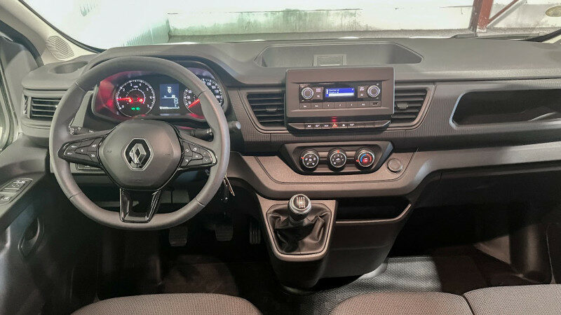 RENAULT TRAFIC III COMBI