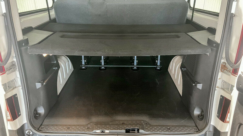 RENAULT TRAFIC III COMBI