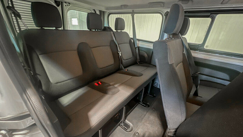 RENAULT TRAFIC III COMBI
